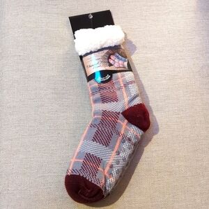 NWT Thermal Knit Slipper Socks Super Soft by Mirabeau One Size Fits Most